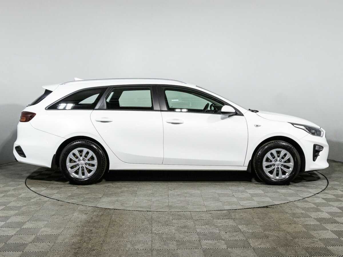 Купить Kia Ceed с пробегом. Фото: #3