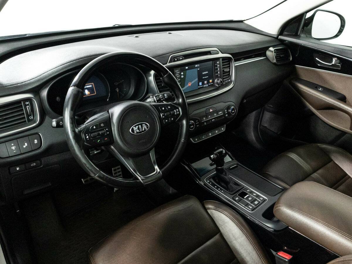 Купить Kia Sorento с пробегом. Фото: #10