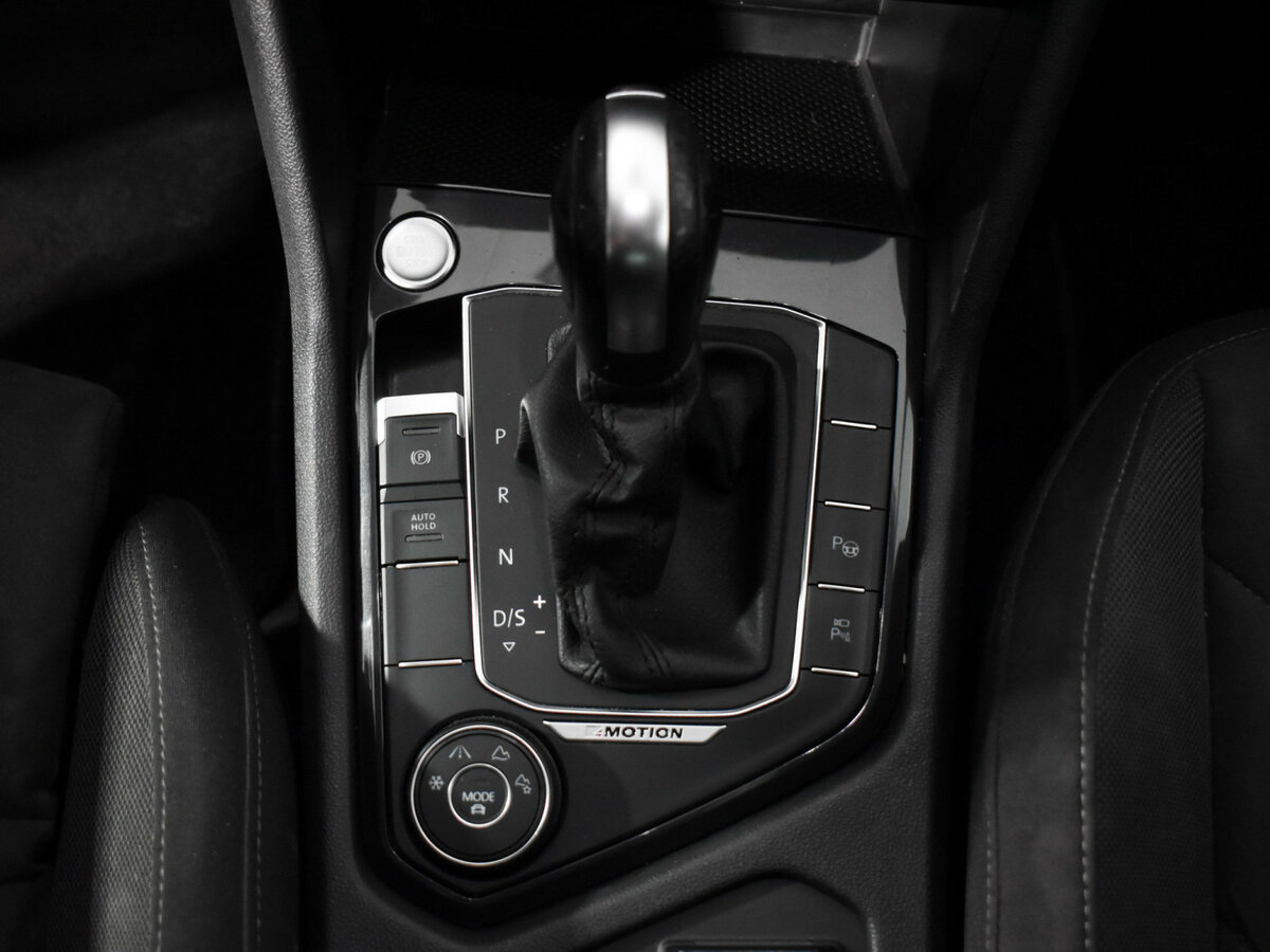 Купить Volkswagen Tiguan с пробегом. Фото: #8