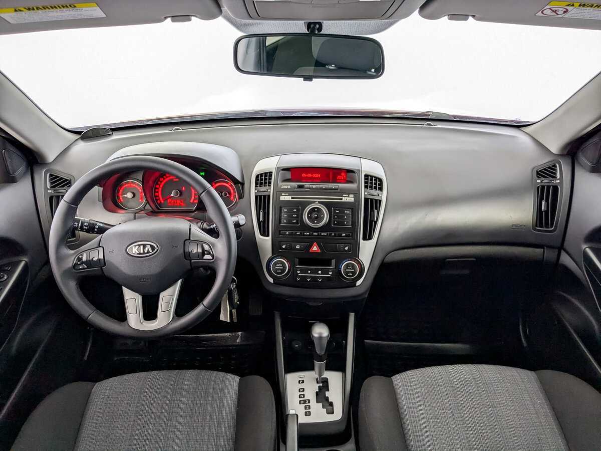 Купить Kia Ceed с пробегом. Фото: #11