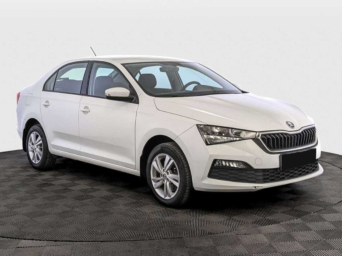 Купить Skoda Rapid с пробегом. Фото: #2