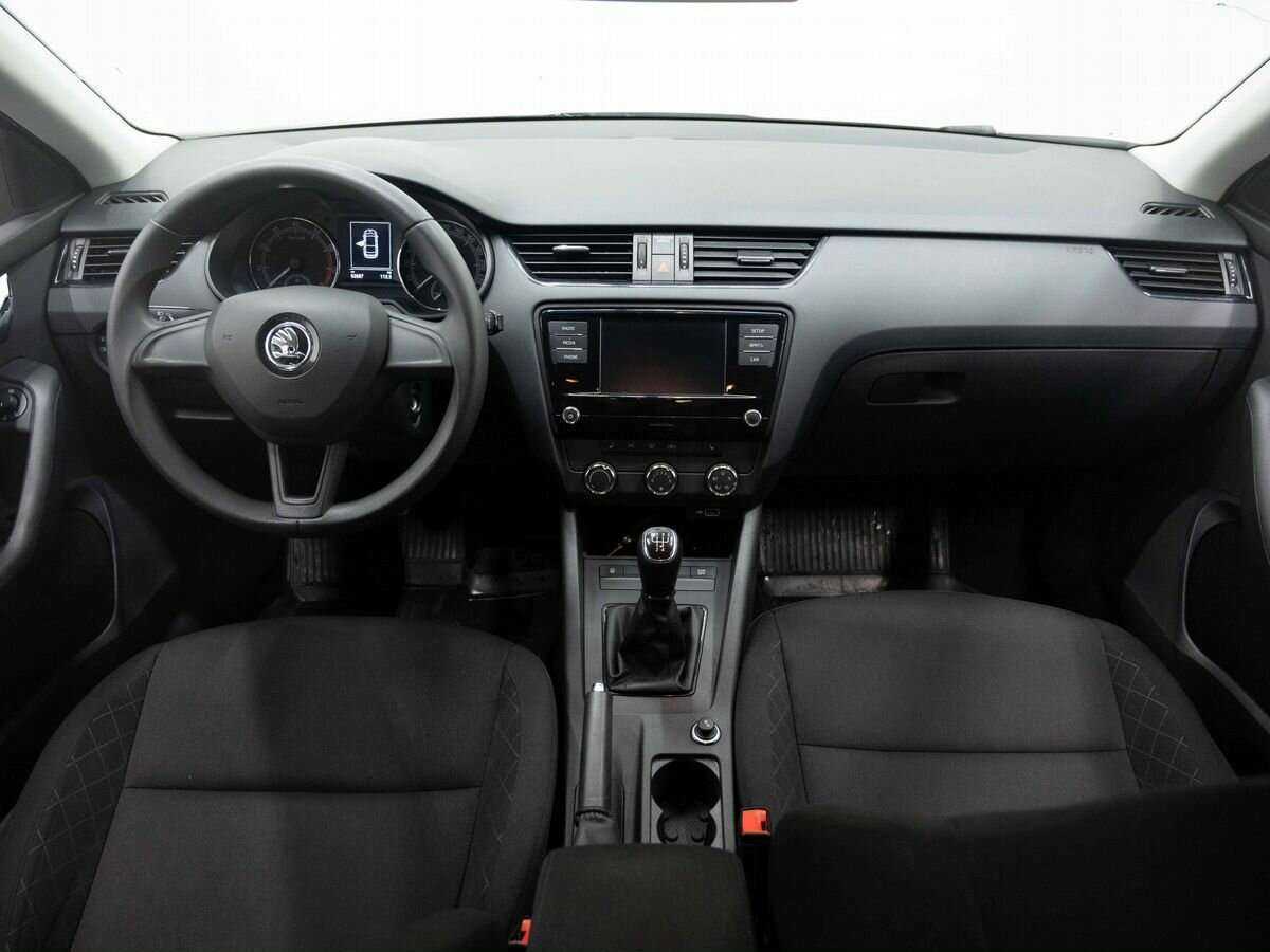 Купить Skoda Octavia с пробегом. Фото: #12