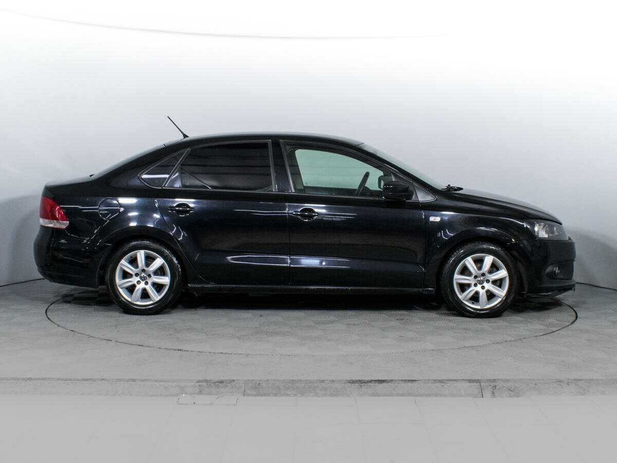 Купить Volkswagen Polo с пробегом. Фото: #3
