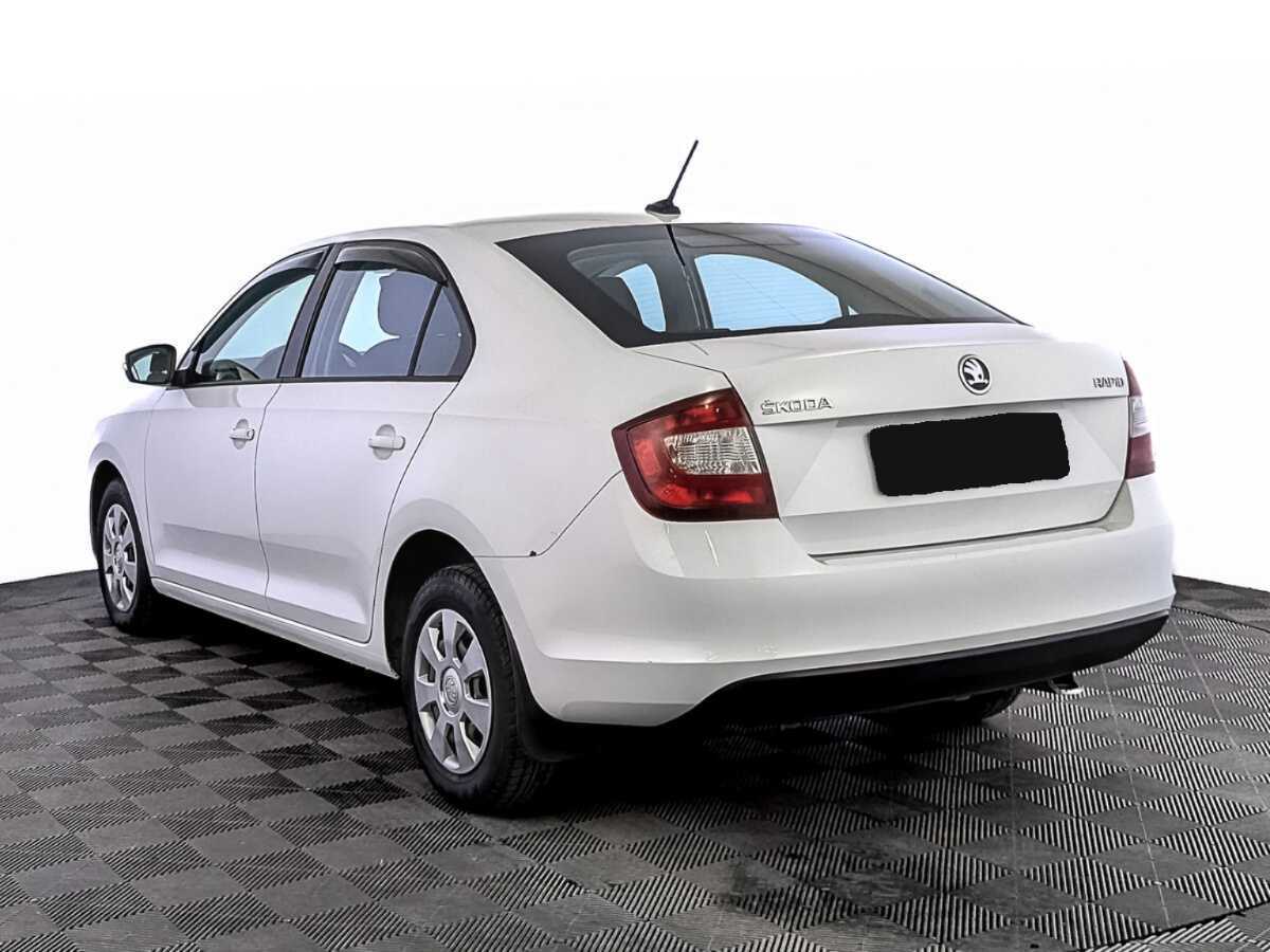 Купить Skoda Rapid с пробегом. Фото: #6