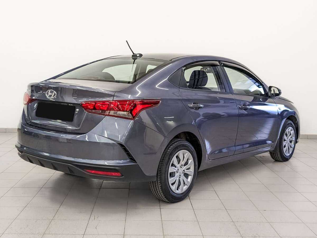 Купить Hyundai Solaris с пробегом. Фото: #4