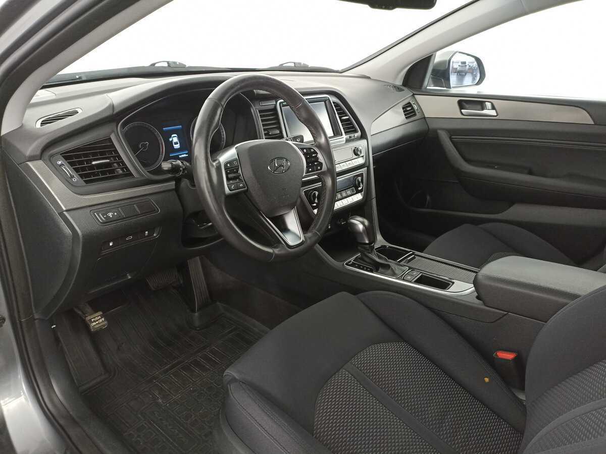 Купить Hyundai Sonata с пробегом. Фото: #13