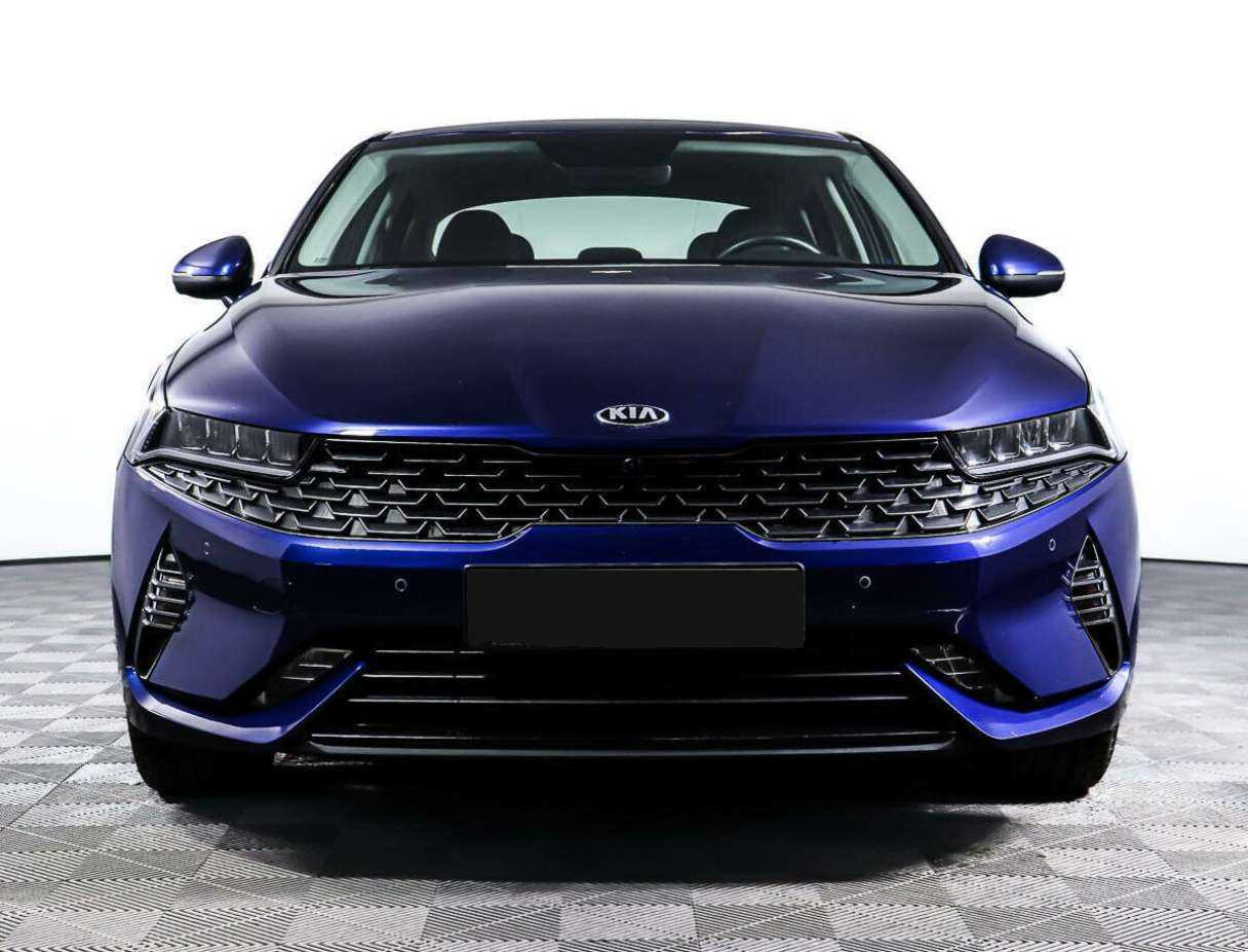 Купить Kia K5 с пробегом. Фото: #1