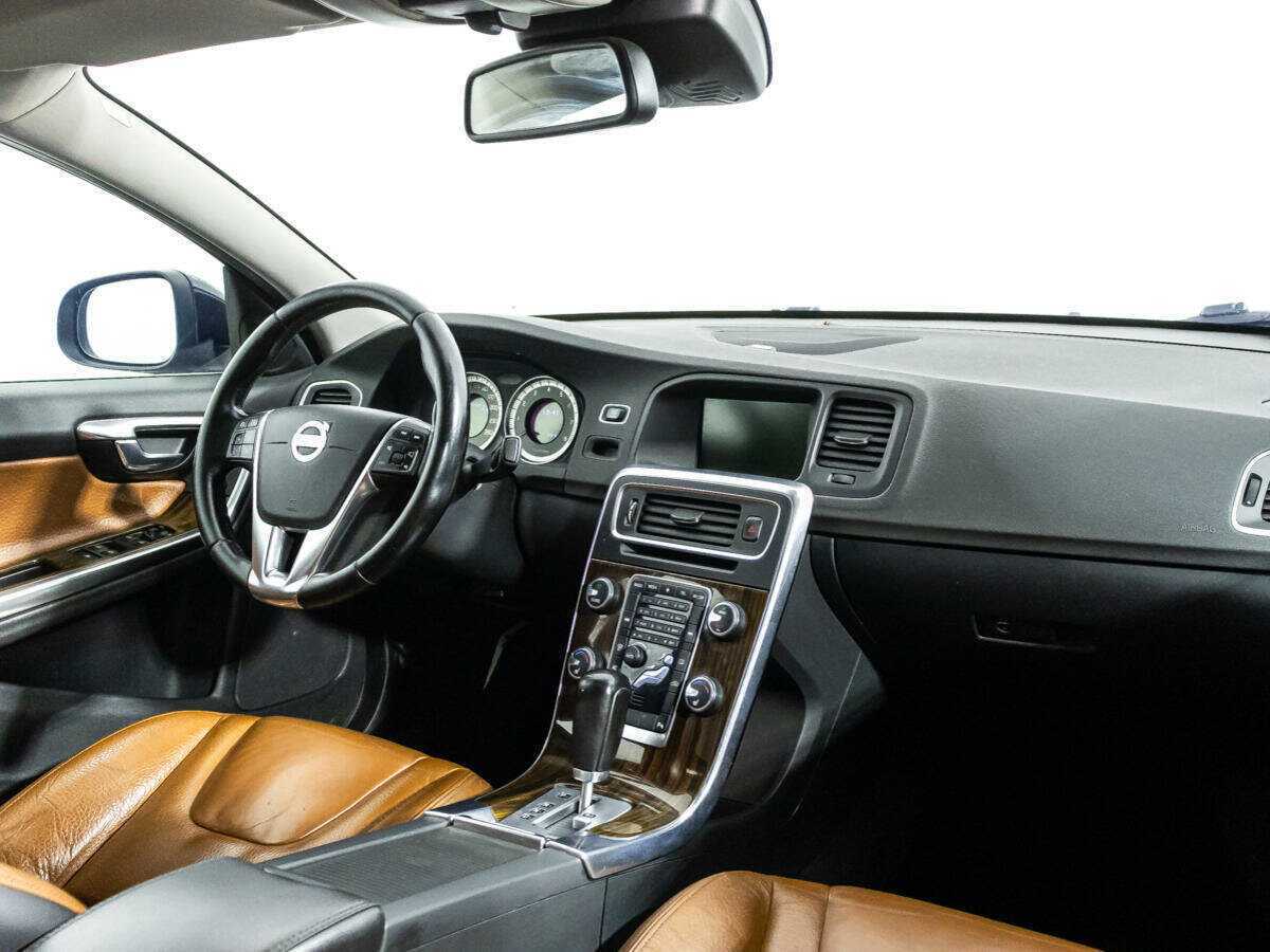 Купить Volvo S60 с пробегом. Фото: #9