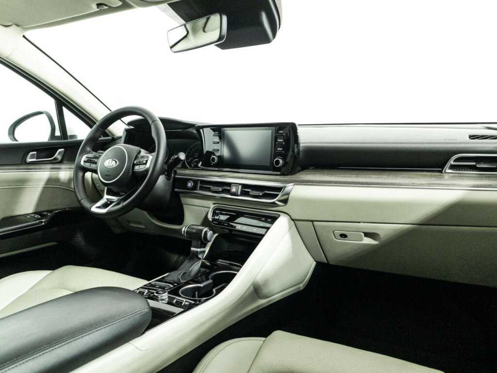 Купить Kia K5 с пробегом. Фото: #8