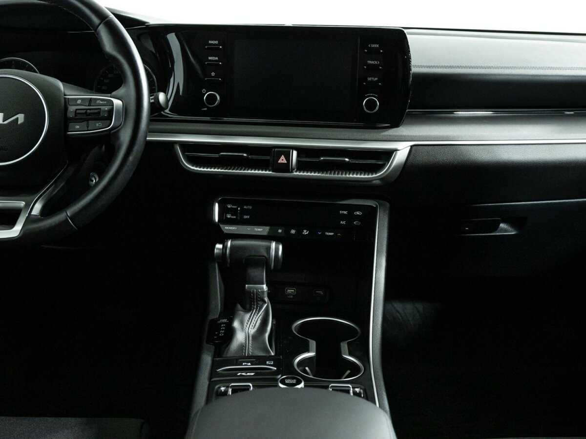 Купить Kia K5 с пробегом. Фото: #13