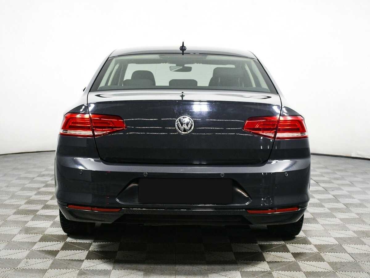 Купить Volkswagen Passat с пробегом. Фото: #5