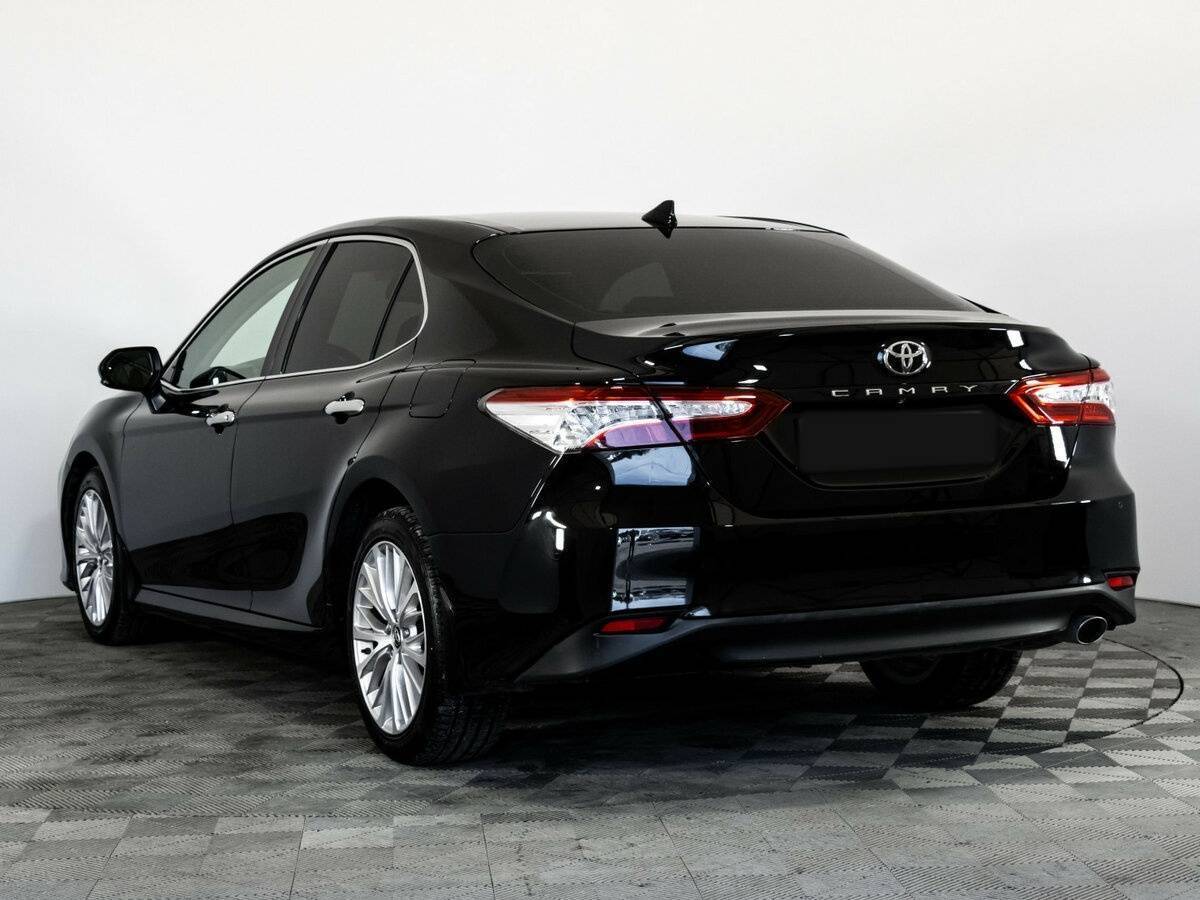 Купить Toyota Camry с пробегом. Фото: #6