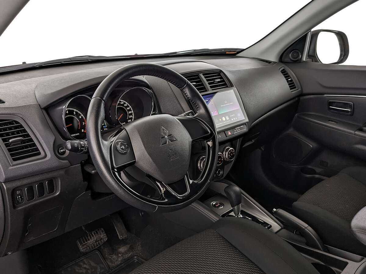 Купить Mitsubishi ASX с пробегом. Фото: #12