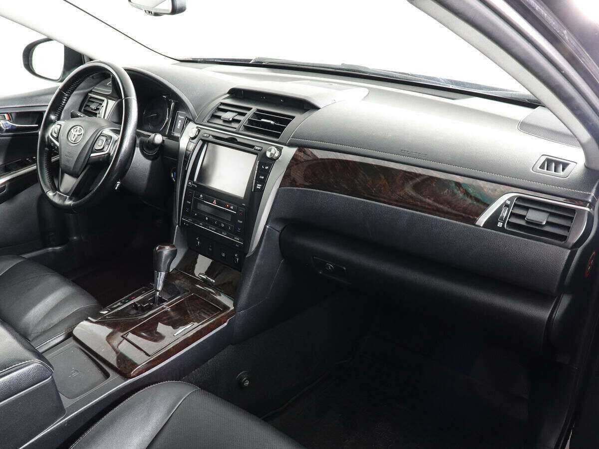 Купить Toyota Camry с пробегом. Фото: #9