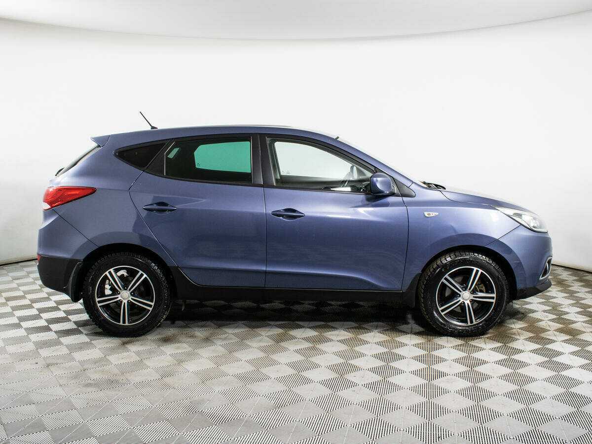 Купить Hyundai ix35 с пробегом. Фото: #3
