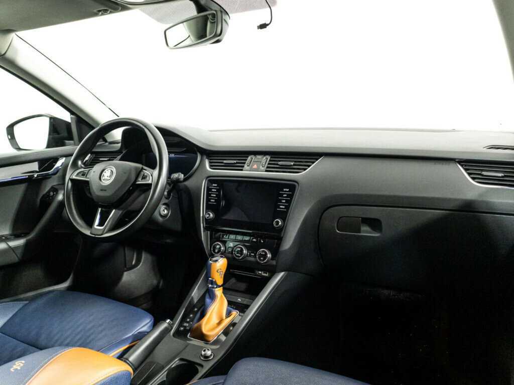 Купить Skoda Octavia с пробегом. Фото: #8