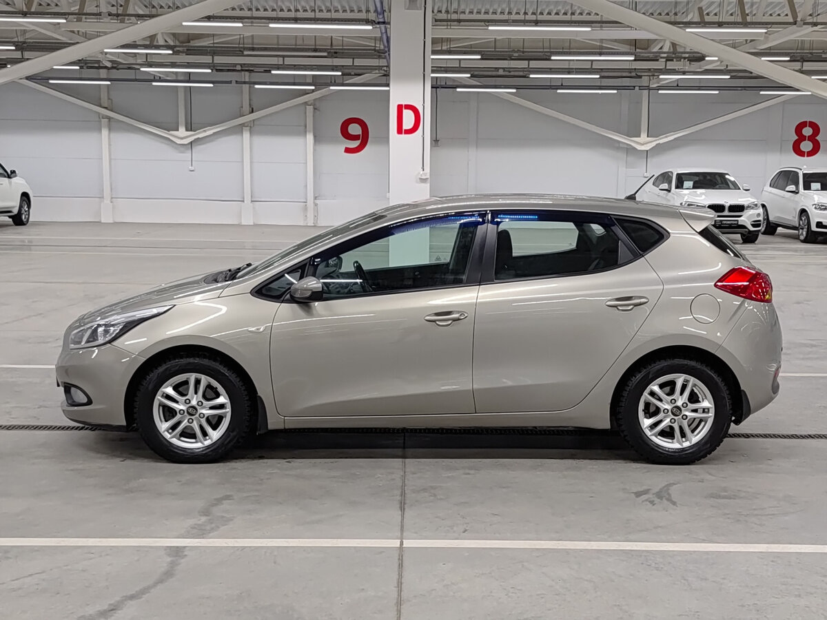 Купить Kia Ceed с пробегом. Фото: #7
