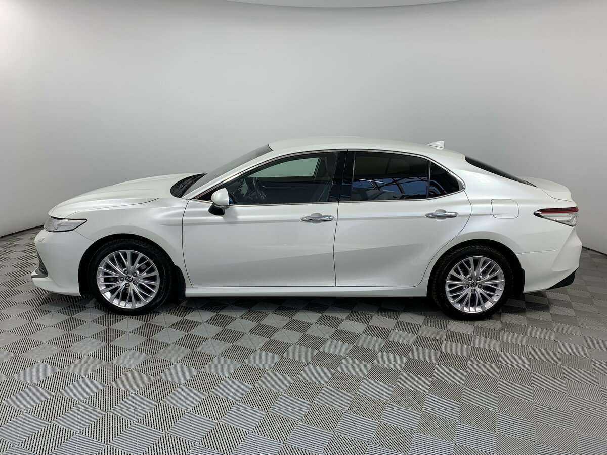 Купить Toyota Camry с пробегом. Фото: #7
