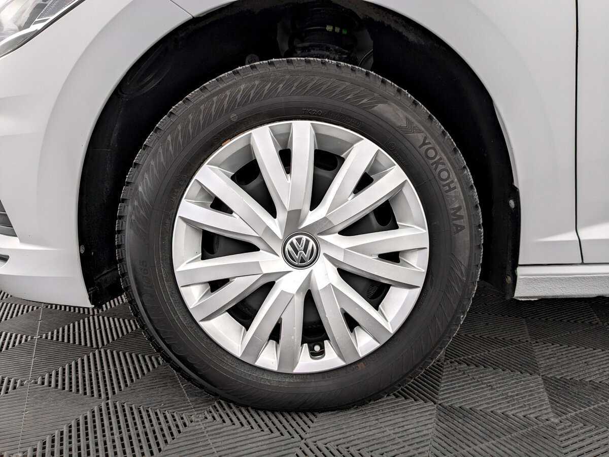 Купить Volkswagen Jetta с пробегом. Фото: #17