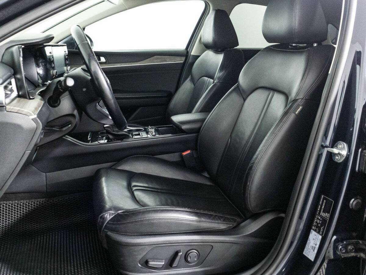 Купить Kia K5 с пробегом. Фото: #17