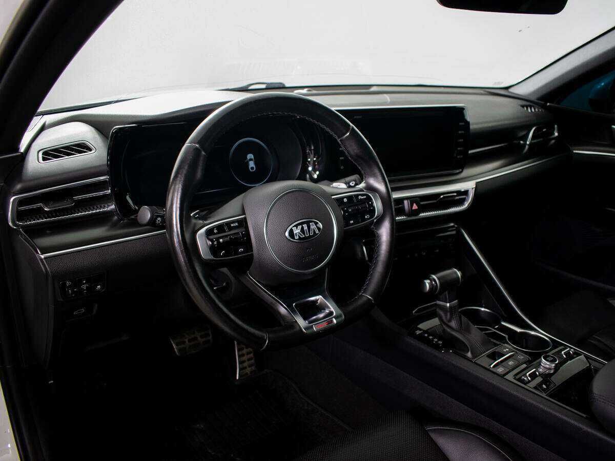 Купить Kia K5 с пробегом. Фото: #8