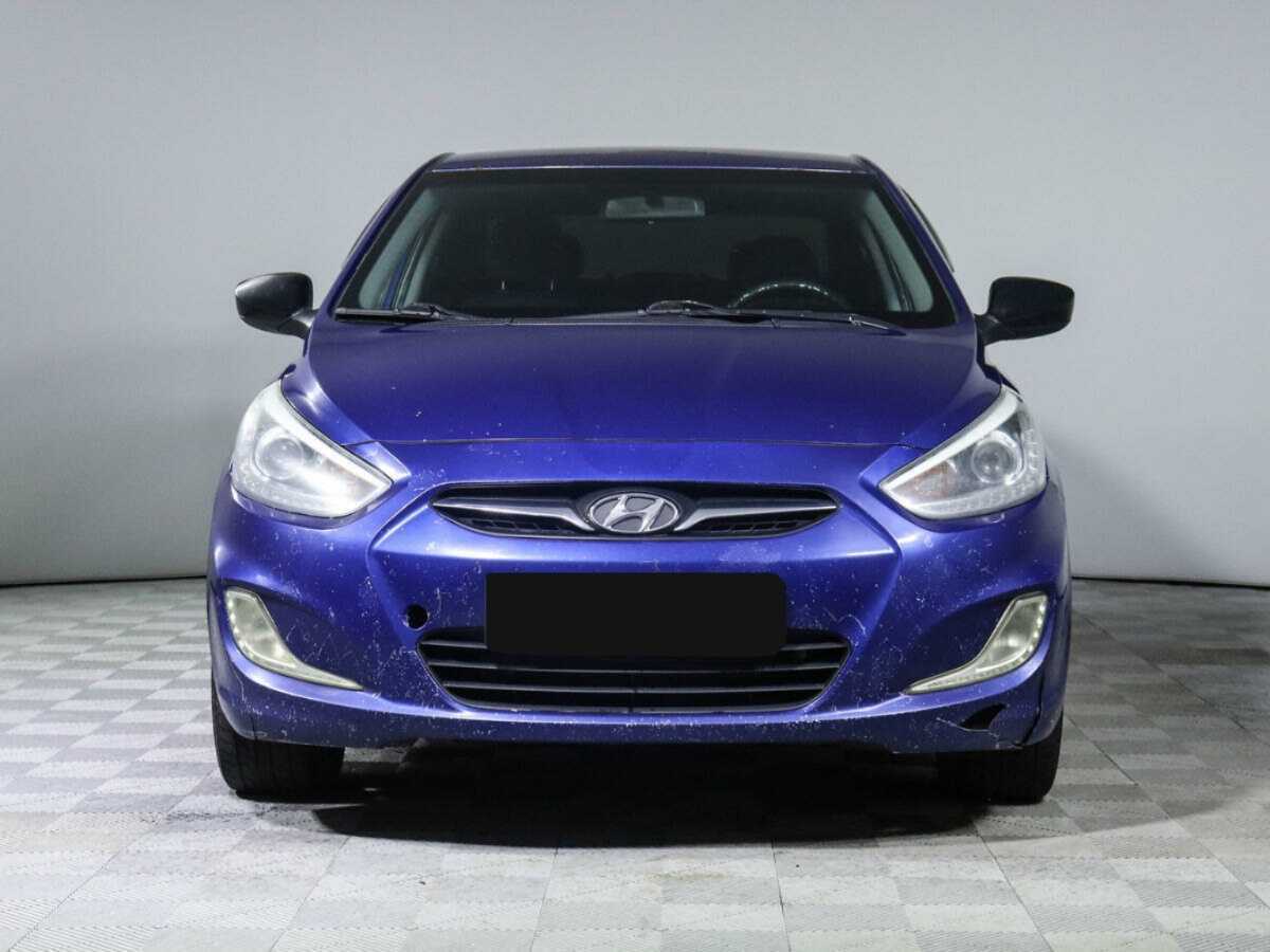 Купить Hyundai Solaris с пробегом. Фото: #1