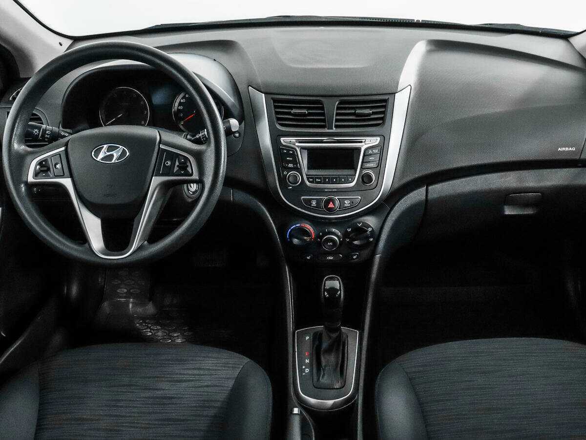 Купить Hyundai Solaris с пробегом. Фото: #11