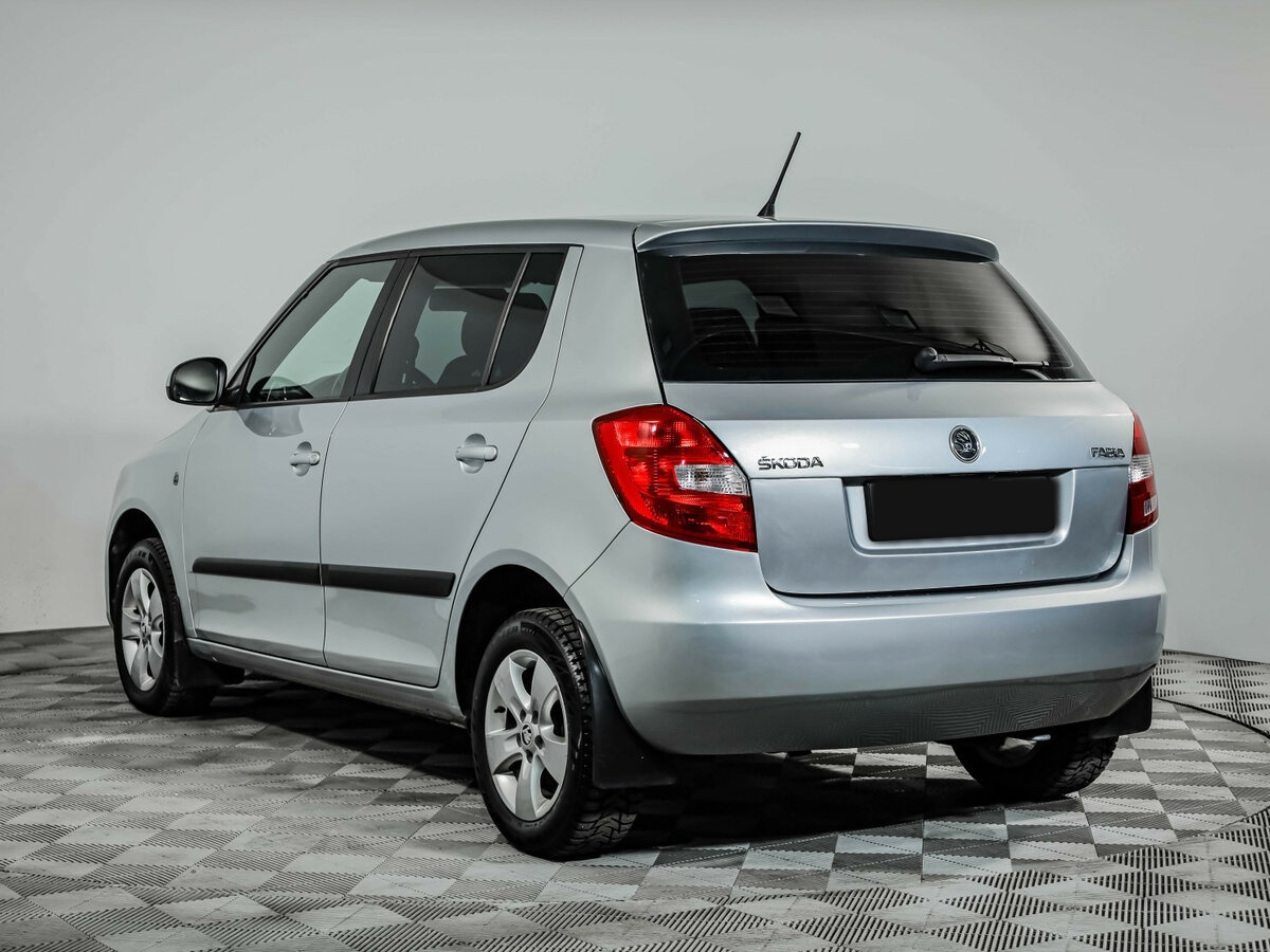 Купить Skoda Fabia с пробегом. Фото: #5
