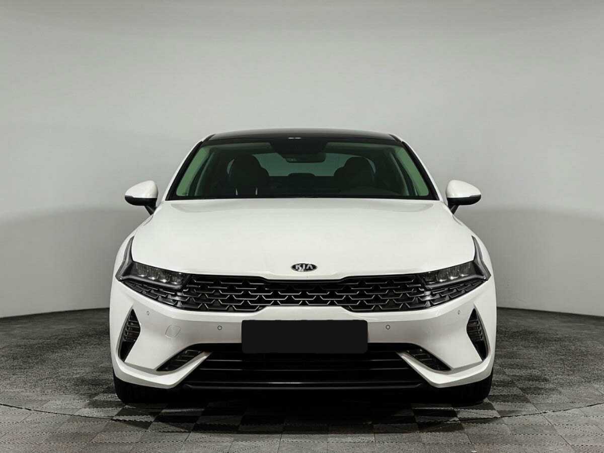 Купить Kia K5 с пробегом. Фото: #1