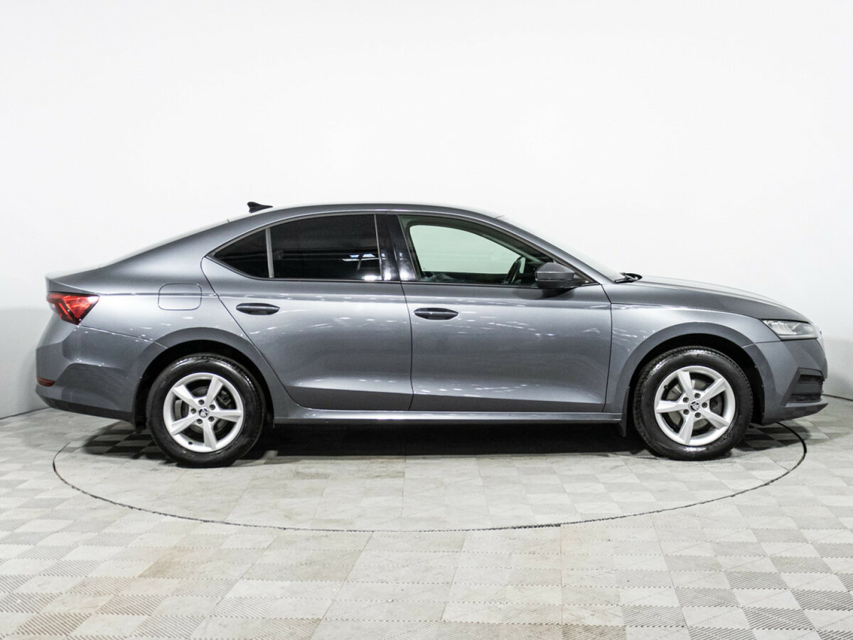 Купить Skoda Octavia с пробегом. Фото: #3