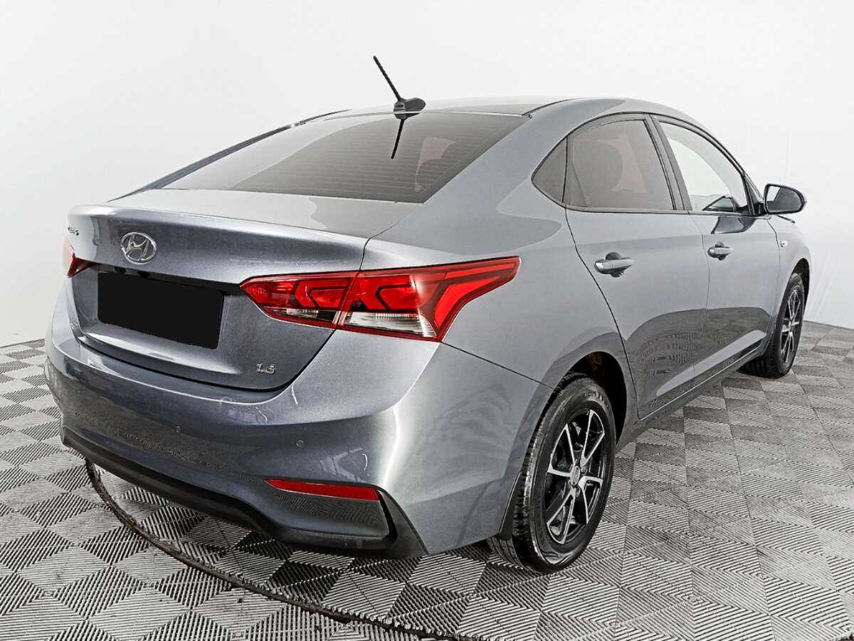 Купить Hyundai Solaris с пробегом. Фото: #4