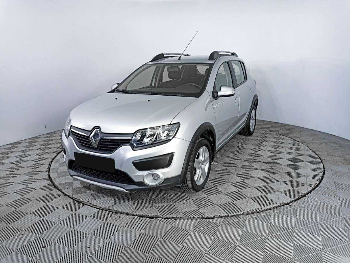 Купить Renault Sandero с пробегом. Посмотреть фото