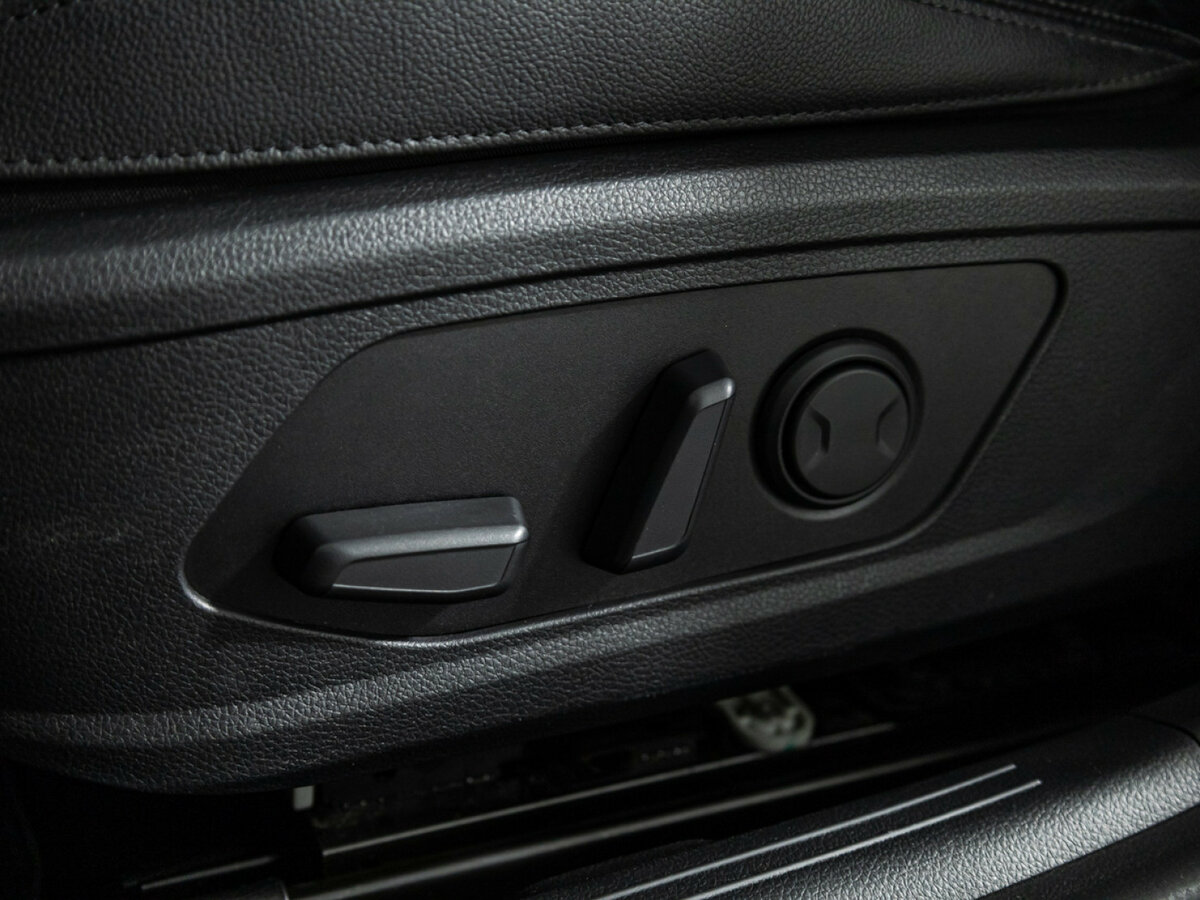 Купить Kia K5 с пробегом. Фото: #20