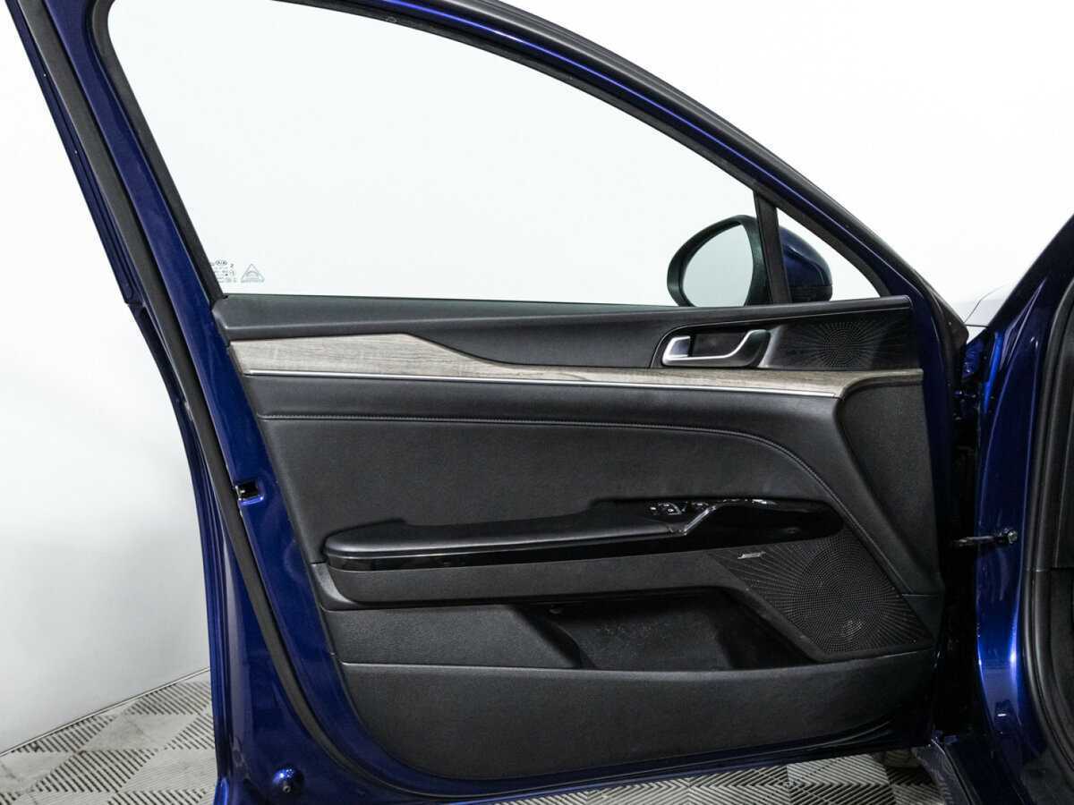 Купить Kia K5 с пробегом. Фото: #26