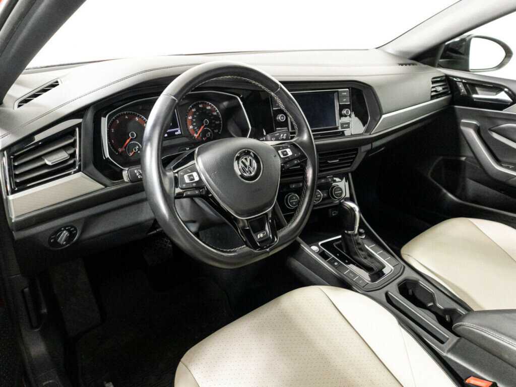 Купить Volkswagen Jetta с пробегом. Фото: #10