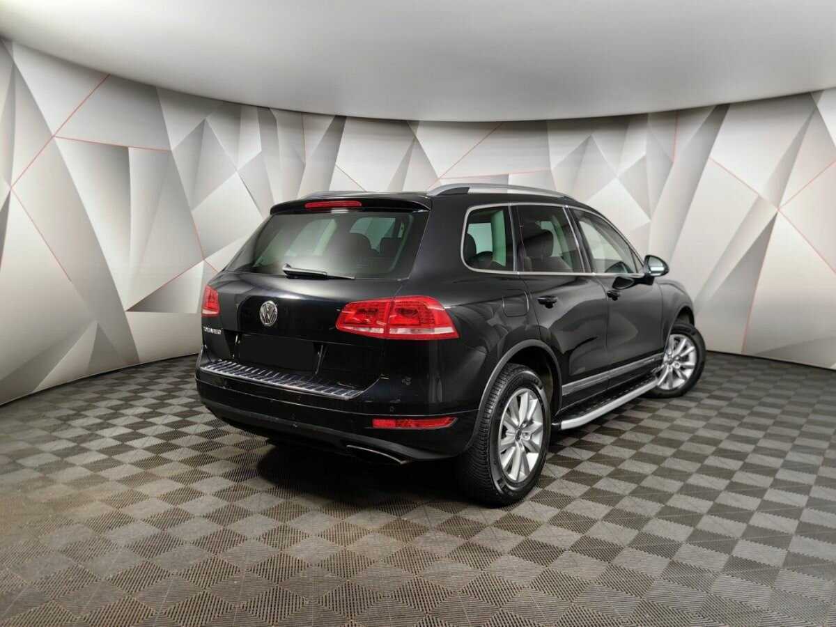 Купить Volkswagen Touareg с пробегом. Фото: #1