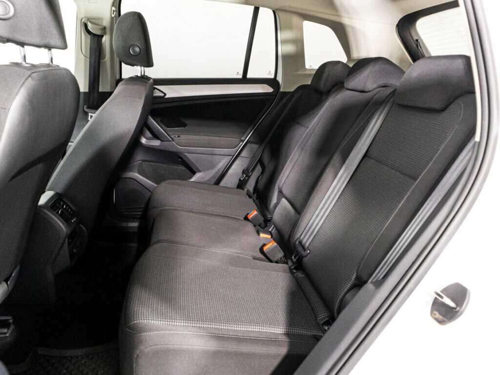 Купить Volkswagen Tiguan с пробегом. Фото: #9