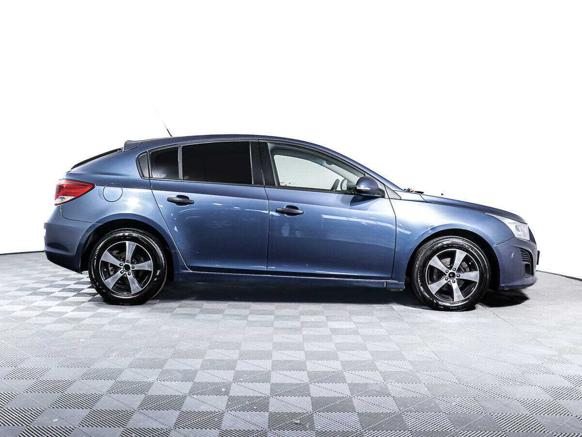 Купить Chevrolet Cruze с пробегом. Фото: #3