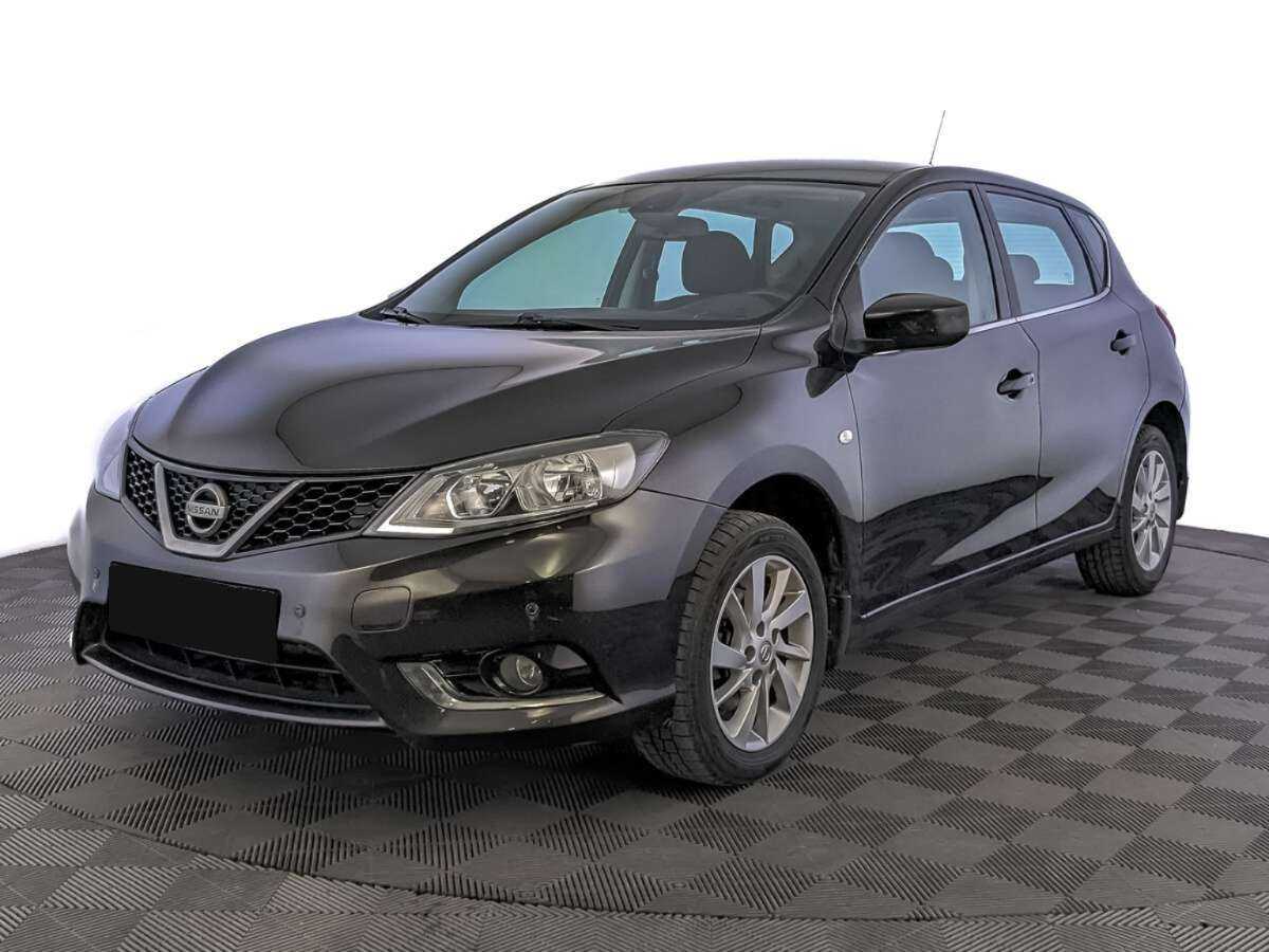 Купить Nissan Tiida с пробегом. Посмотреть фото