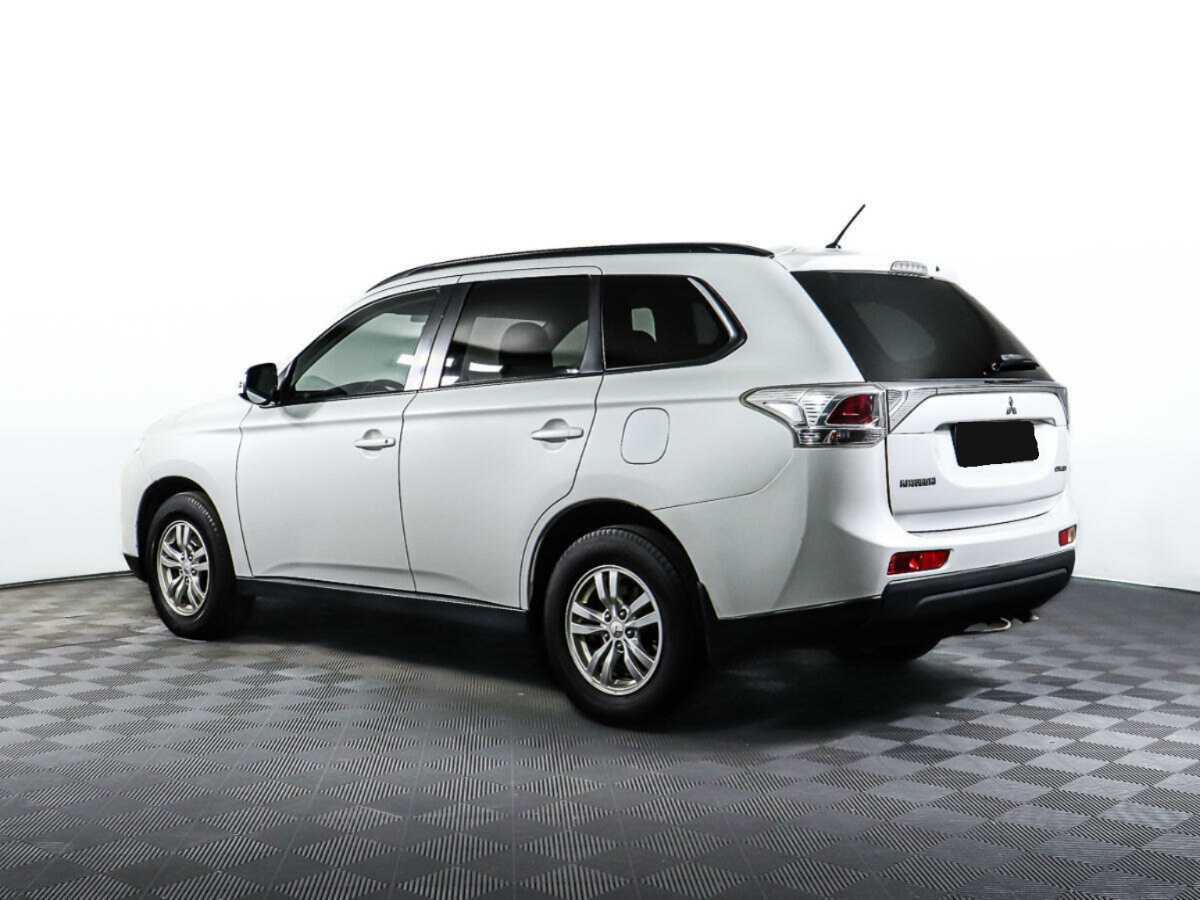 Купить Mitsubishi Outlander с пробегом. Фото: #5