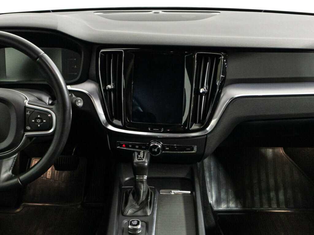 Купить Volvo V60 с пробегом. Фото: #13