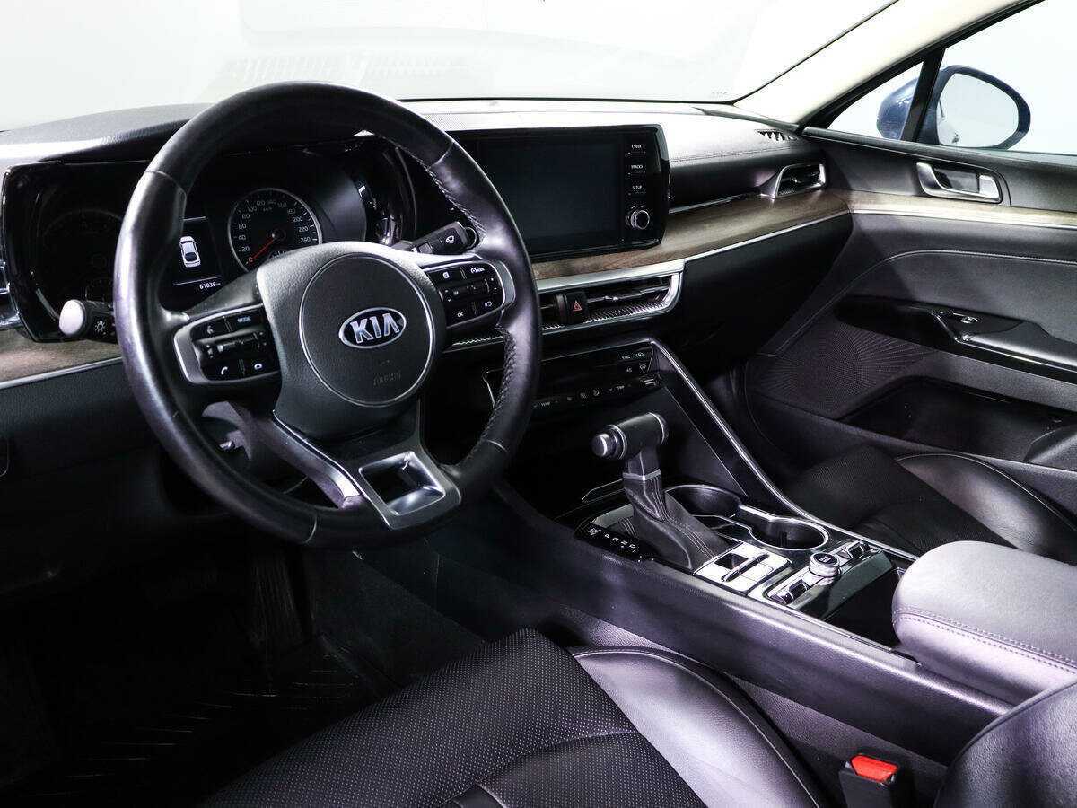 Купить Kia K5 с пробегом. Фото: #11