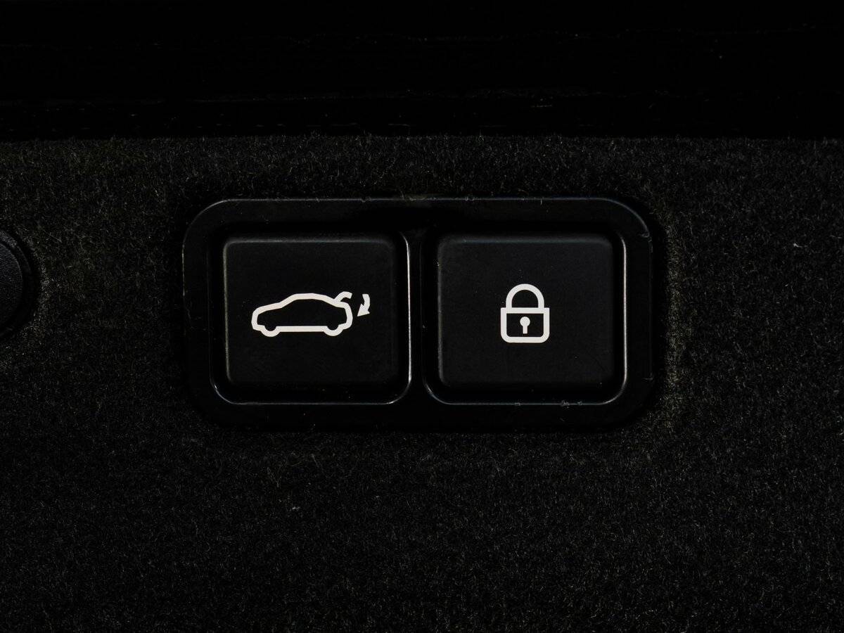 Купить Hyundai Equus с пробегом. Фото: #29