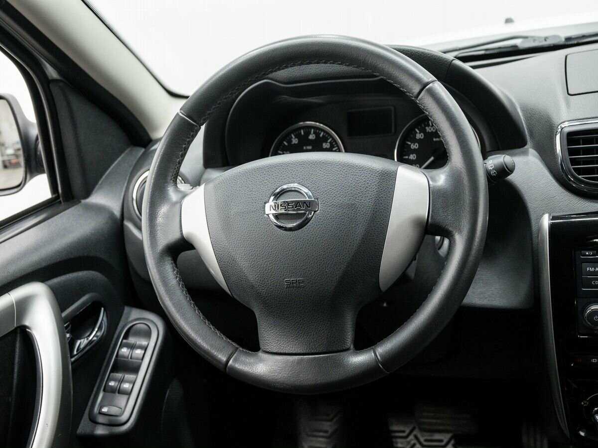 Купить Nissan Terrano с пробегом. Фото: #11