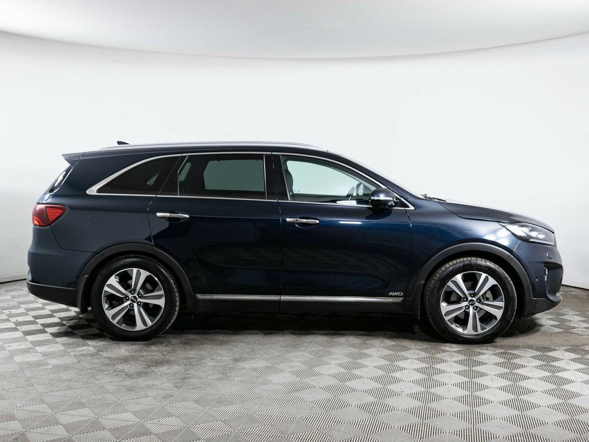 Купить Kia Sorento с пробегом. Фото: #3