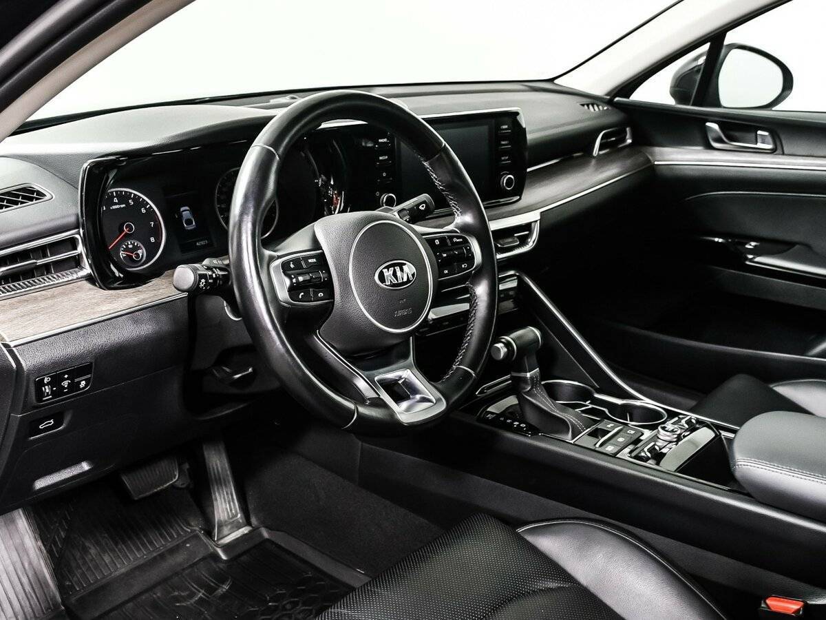 Купить Kia K5 с пробегом. Фото: #11