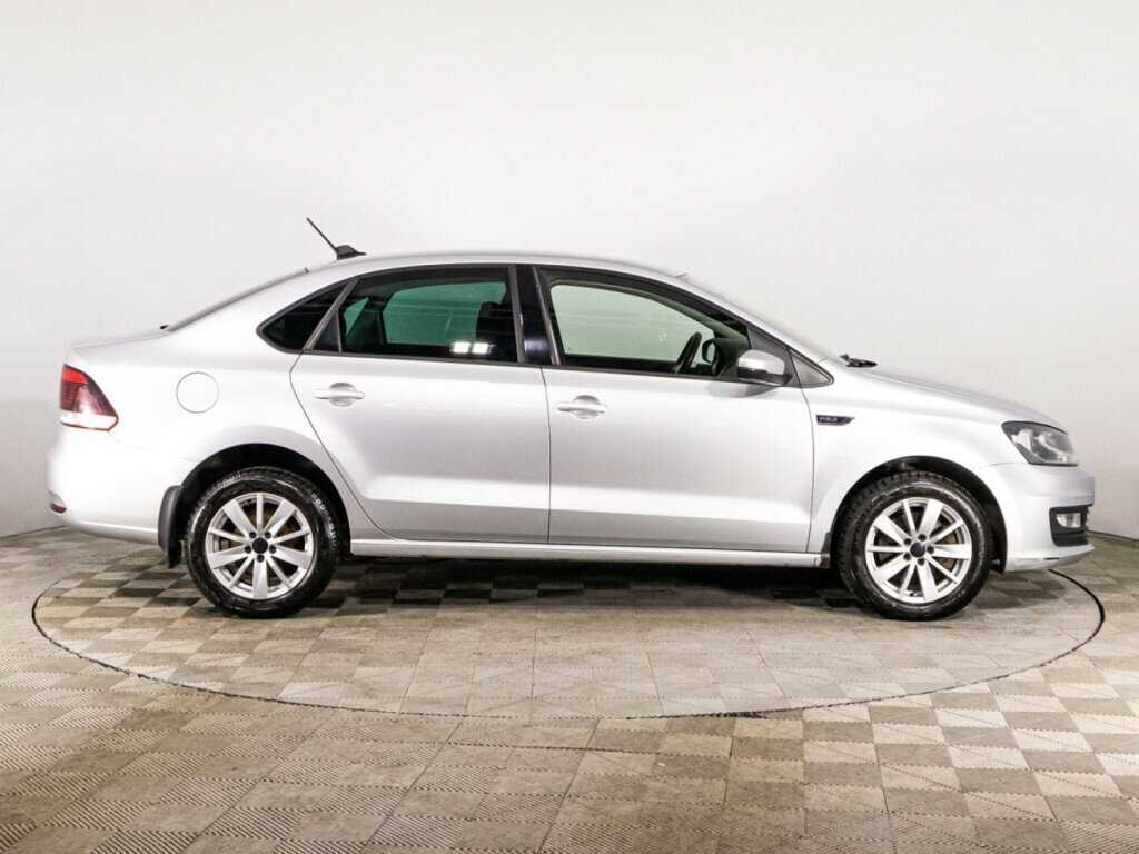 Купить Volkswagen Polo с пробегом. Фото: #3