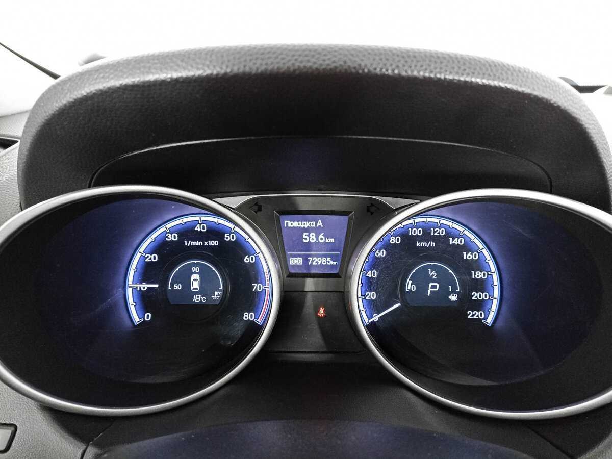 Купить Hyundai ix35 с пробегом. Фото: #11