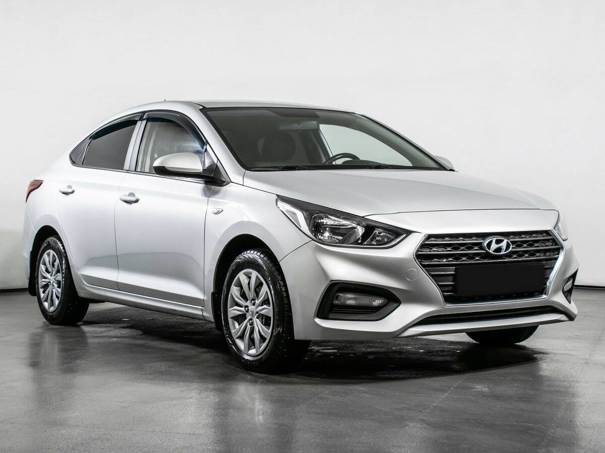 Купить Hyundai Solaris с пробегом. Фото: #2