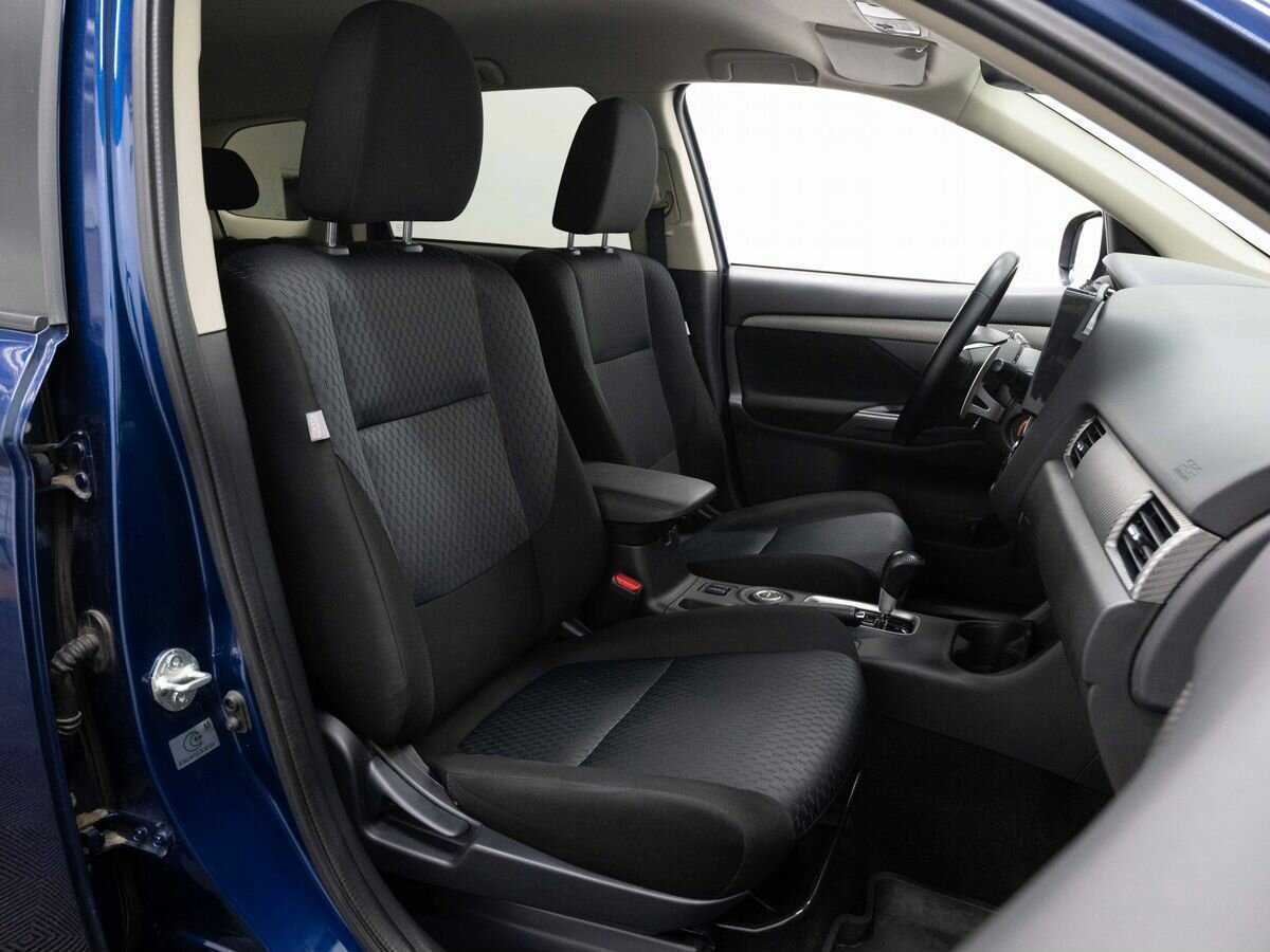 Купить Mitsubishi Outlander с пробегом. Фото: #11